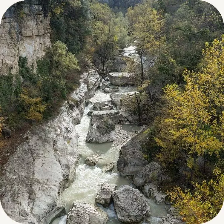 Le cosiddette “rapide di Santa Lucia” nel tratto più spettacolare delle canyon dell'Orta